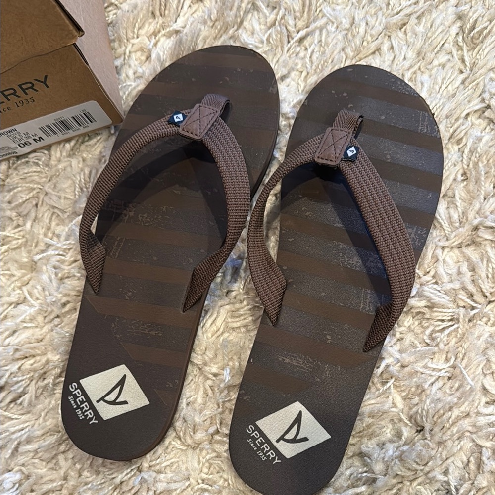 Sperry Brown Thong Sandals with Textured Sole